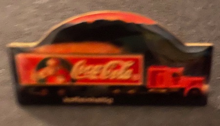 04898-1 € 2,00 coca cola pin vrachtwagen.jpeg